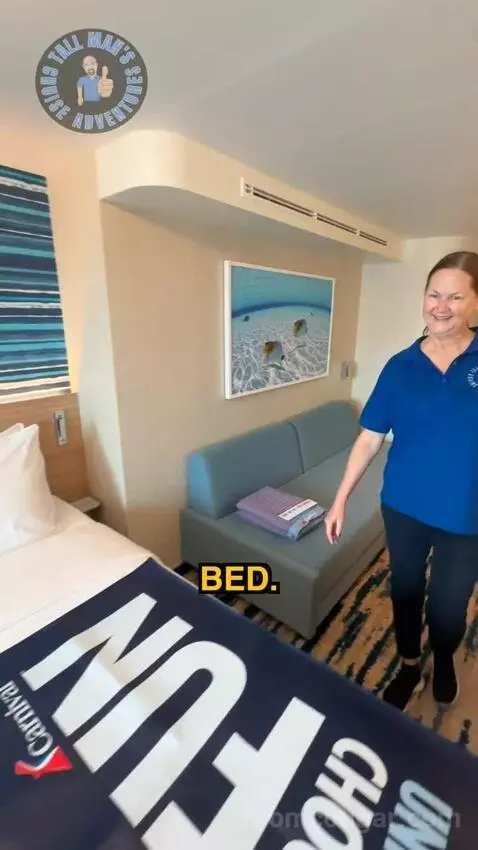 Balcony Cabin (COVE  #5236) bed picture #1