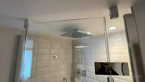 Suite (Presidential) bathroom picture #3