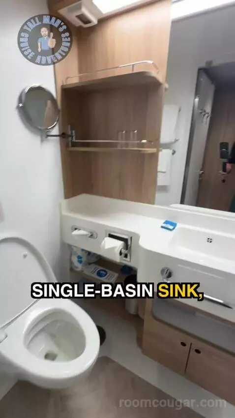 Inside Cabin bathroom picture #6