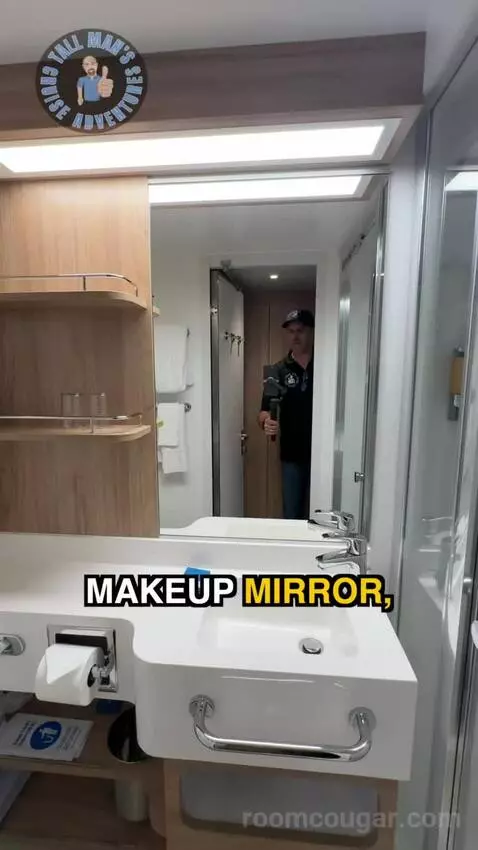 Inside Cabin bathroom picture #9