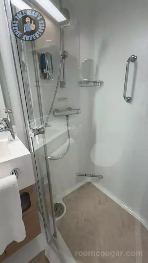 Ocean View Cabin bathroom picture #10