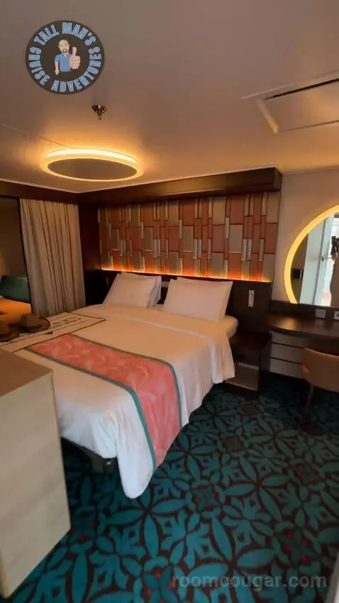 Suite (Havana Caban) bed picture #12