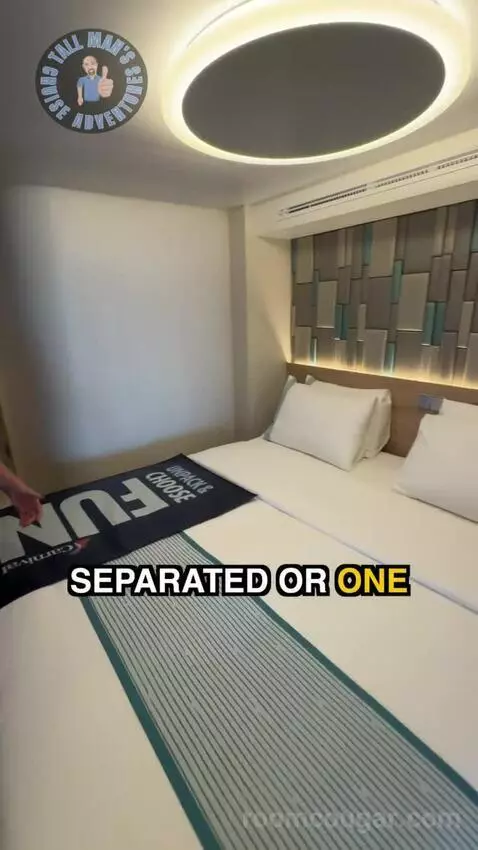 Suite (Ocean Suite) bed picture #7