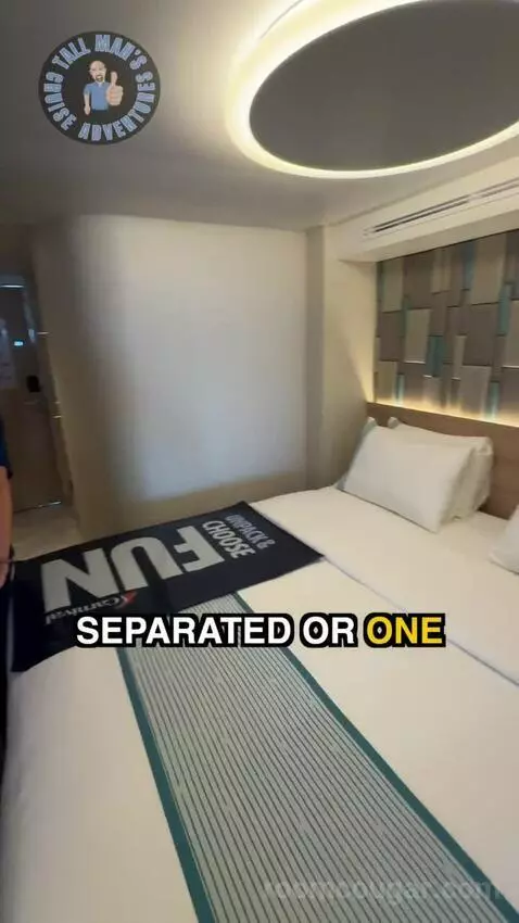 Suite (Ocean Suite) bed picture #8