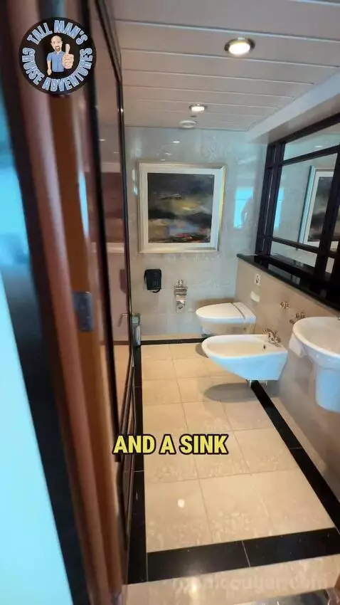 Royal Suite (#1620) bathroom picture #2