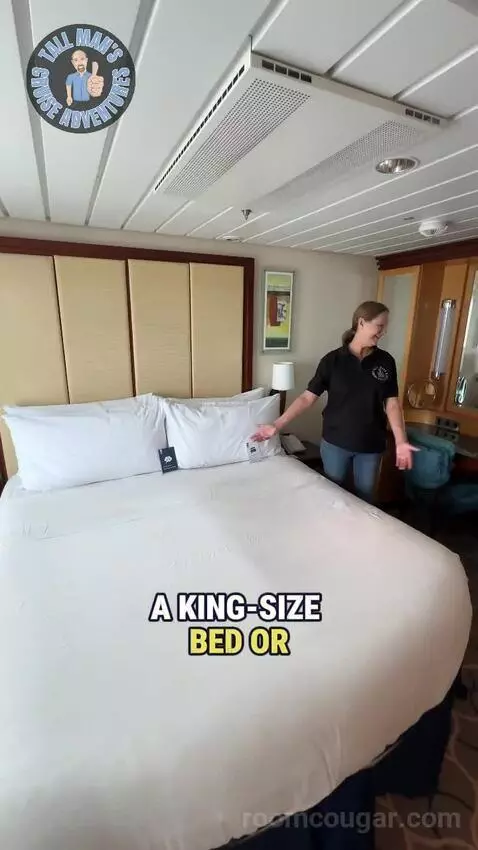 Grand Suite (#1560) bed picture #10