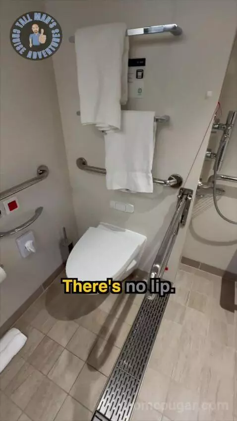Accessible Balcony (#11268) bathroom picture #4