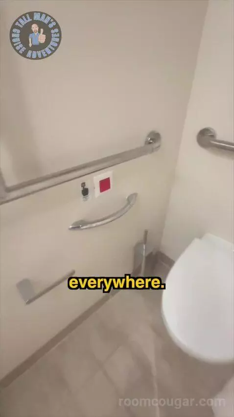 Accessible Inside Twin Beds Only (#5154) bathroom picture #4