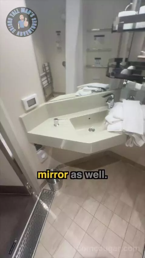 Accessible Inside Twin Beds Only (#5154) bathroom picture #6