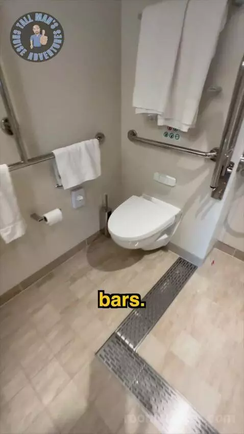 Accessible Ovean View (#5164) bathroom picture #4
