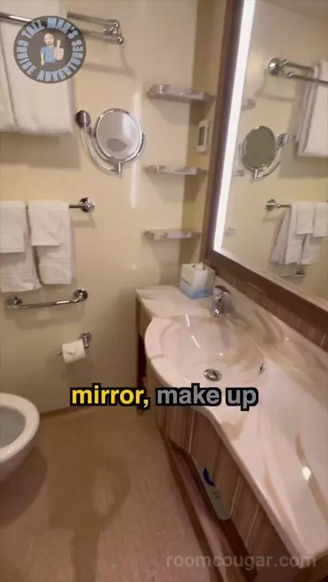 Deluxe Ocean View (2 Bathrooms) bathroom picture #9