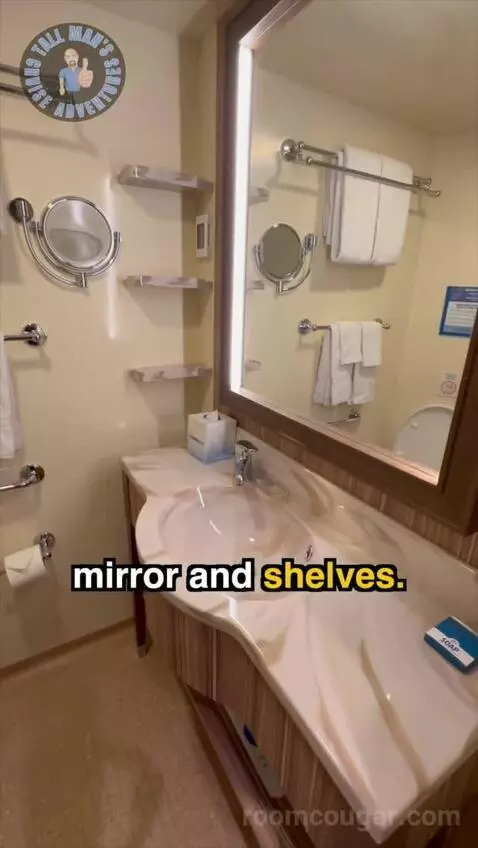 Deluxe Ocean View (2 Bathrooms) bathroom picture #11