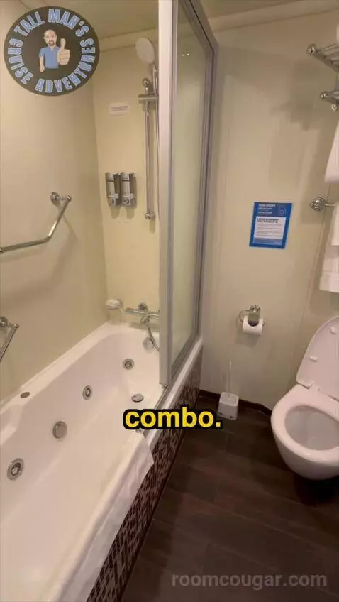 Suite (7236 Ocean) bathroom picture #12