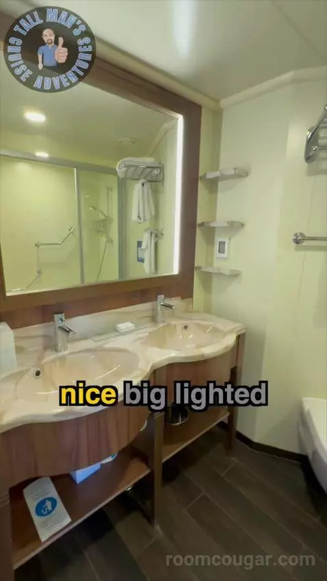 Suite (14205 Ocean ) bathroom picture #2
