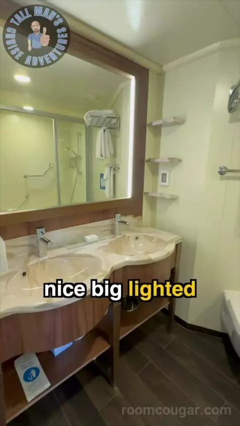 Suite (14205 Ocean ) bathroom picture #3