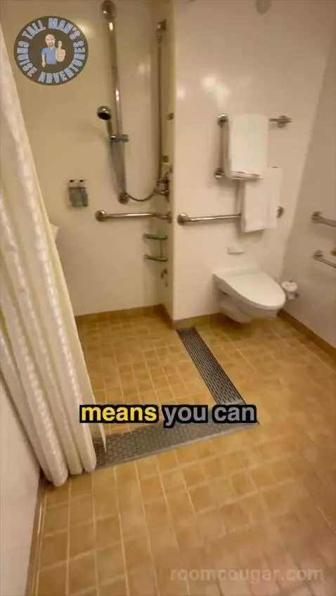 Accessible Balcony (R302) bathroom picture #1