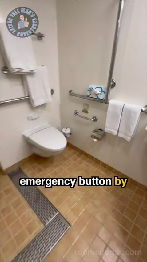 Accessible Balcony (R302) bathroom picture #5