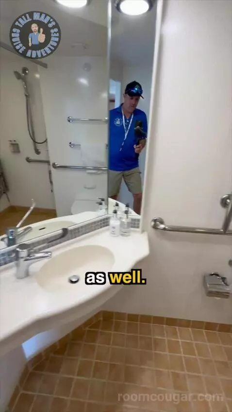 Accessible Ocean View (E304) bathroom picture #7
