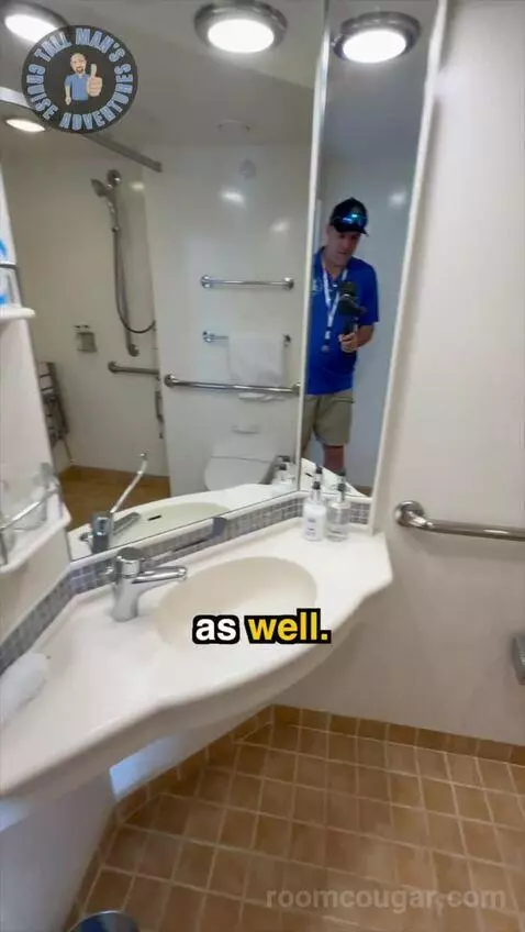 Accessible Ocean View (E304) bathroom picture #9