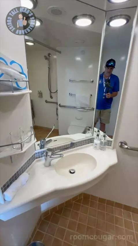 Accessible Ocean View (E304) bathroom picture #11
