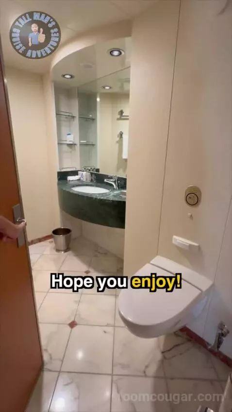 Suite (AFT A750) bathroom picture #11