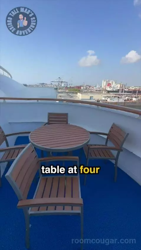Family Cabin (D105 Suite) view picture #7
