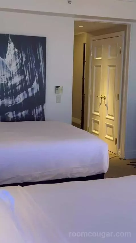 Queen Room with Two Queen Beds and City View (#912) bed picture #10