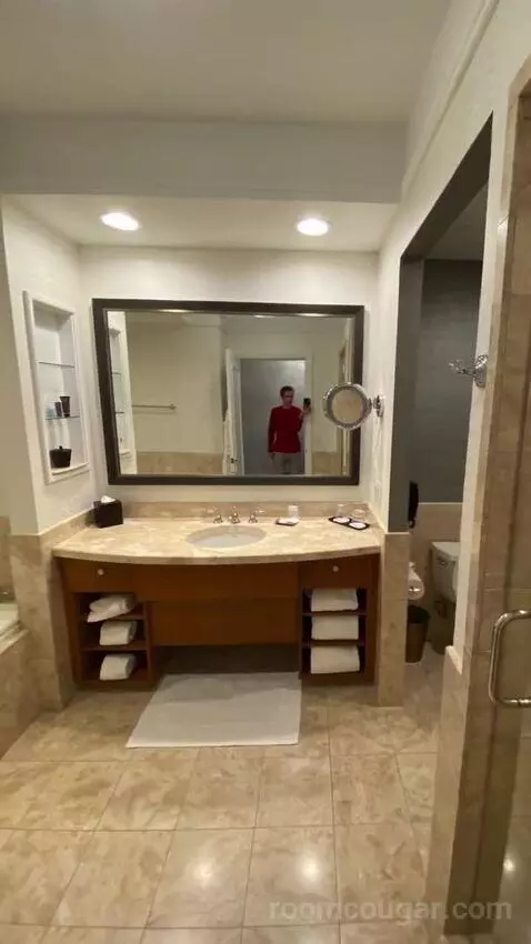 City View, Guest Room, 2 Double, City View (#945) bathroom picture #8