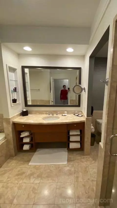 City View, Guest Room, 2 Double, City View (#945) bathroom picture #9