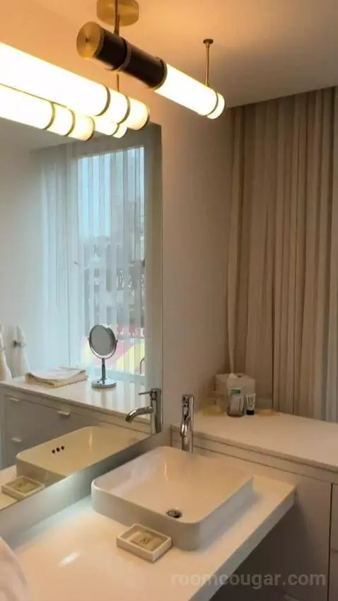 Coveted Corner Harbor, Junior Suite, 1 King, Harbor View, Corner Room (#327) picture #17