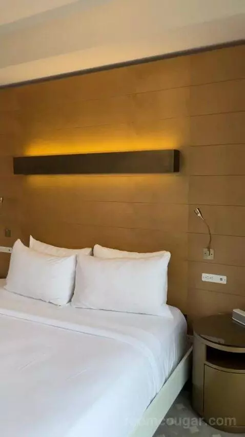 Coveted Corner Harbor, Junior Suite, 1 King, Harbor View, Corner Room (#327) bed picture #4