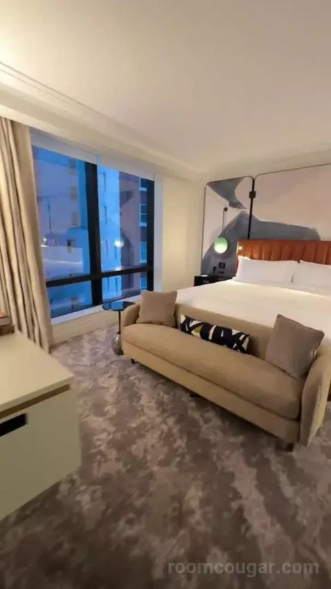 Signature One Bedroom King Suite bed picture #4