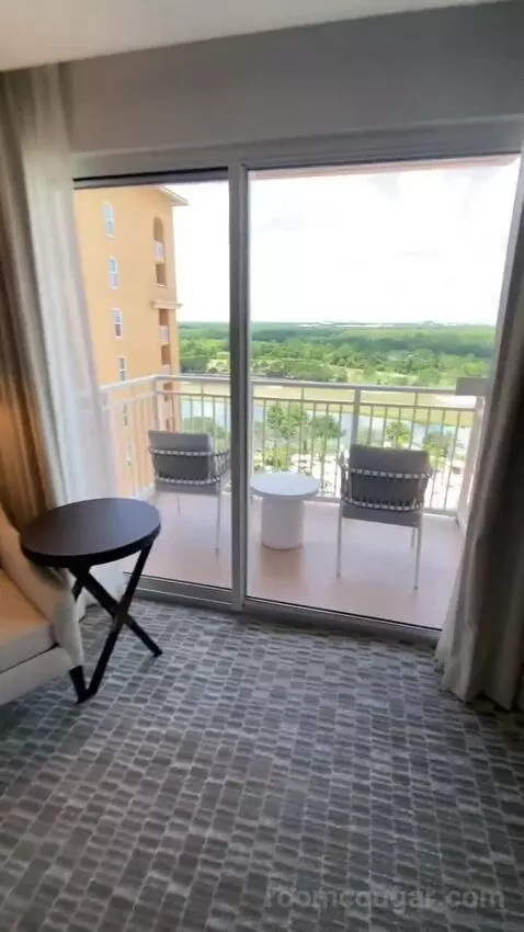 2 Queen Beds, Lakefront View, Pool View, Guest Room (#1134) view picture #3