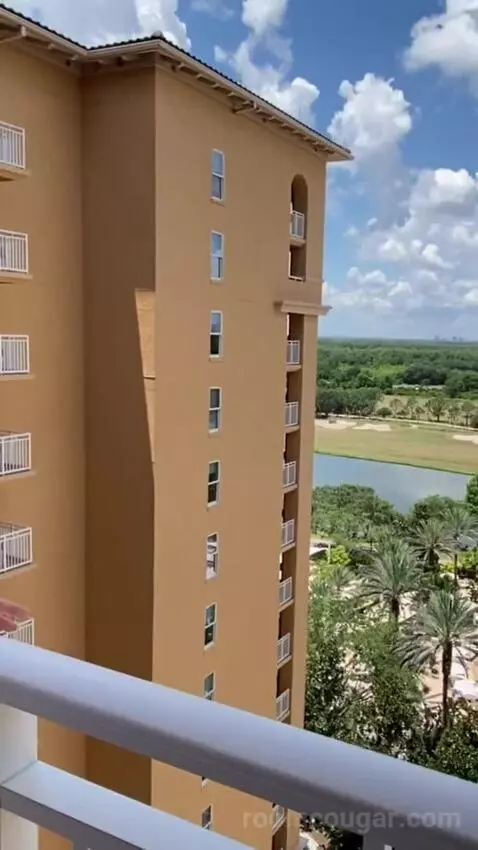 2 Queen Beds, Lakefront View, Pool View, Guest Room (#1134) view picture #8