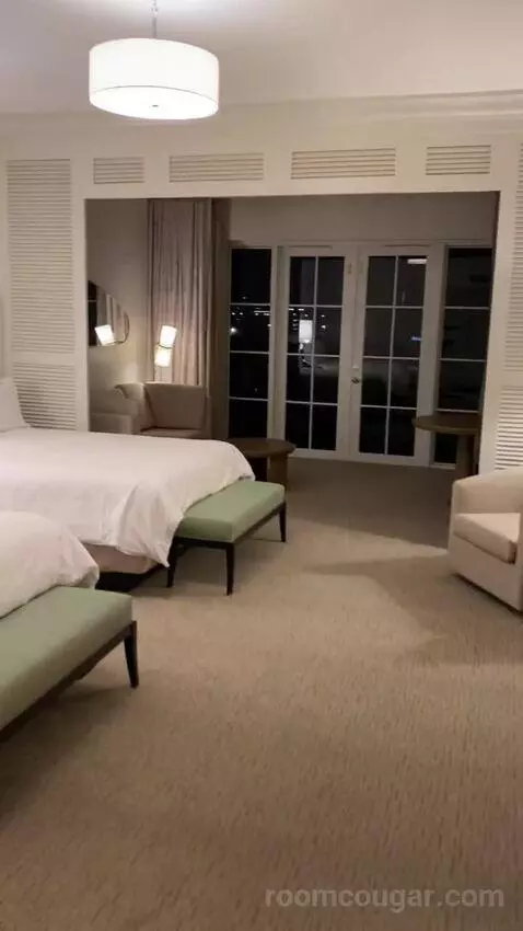 Junior Suite, 2 Queen, Sofa Bed bed picture #1