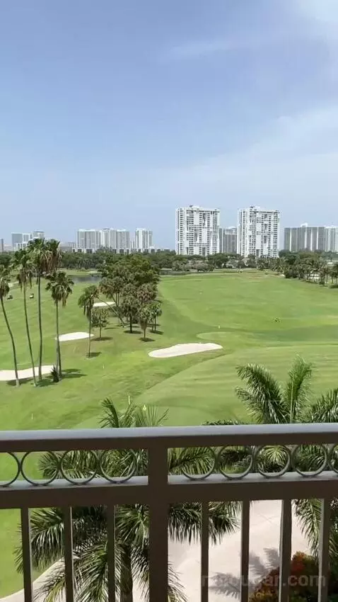 Junior Suite King, Junior Suite, 1 King, Sofa Bed, Balcony (#1605) view picture #1