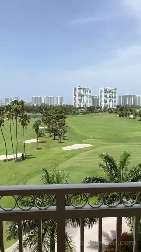 Junior Suite King, Junior Suite, 1 King, Sofa Bed, Balcony (#1605) view picture #3