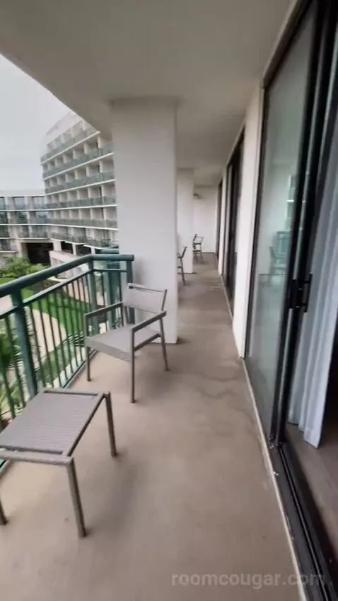 Ambassador, Suite, 2 Queen, Sofa Bed, Pool-Laser Show View (#20488) view picture #9