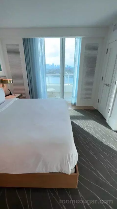 Junior Suite with Intracoastal View (#1426) view picture #8