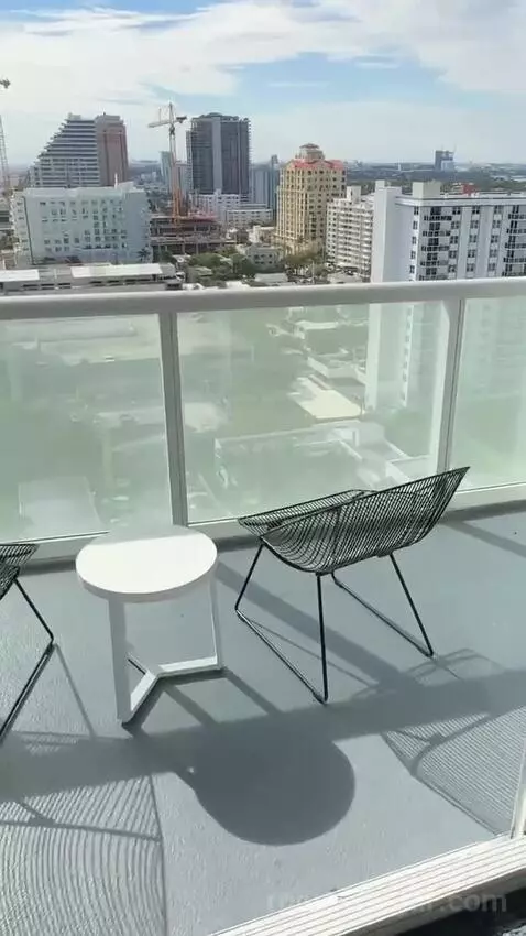 Spectacular Queen Room, Guest Room, 2 Queen, Partial Ocean View, Balcony (#1725) view picture #4