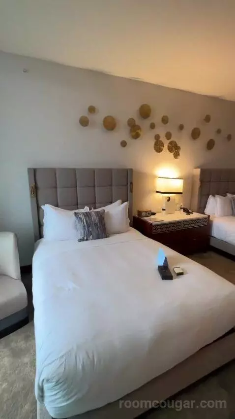 Guest Room, 2 Queen(s), Ocean View, High Floor, Balcony (#1115) bed picture #6