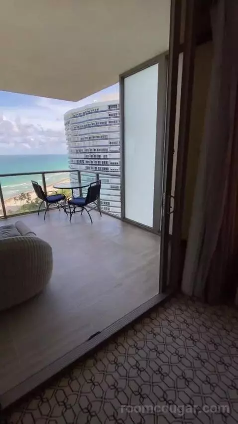 Royal Oceanfront Suite, Suite, 2 King (#1402) view picture #6