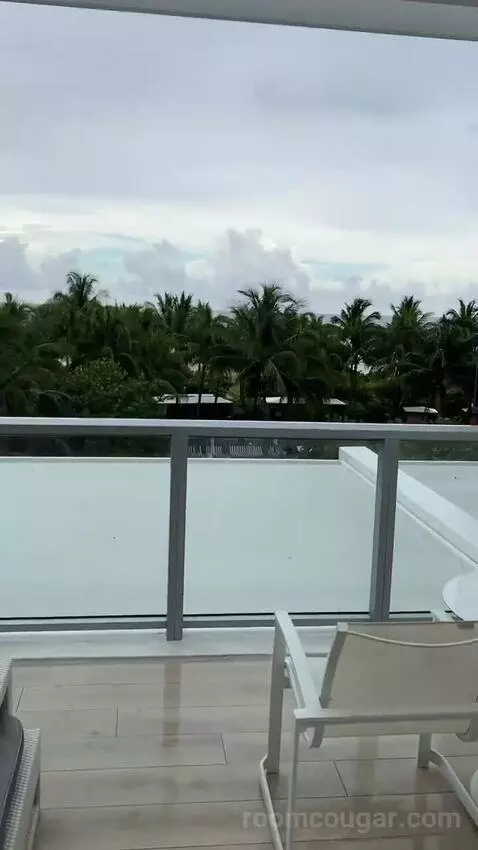 Fabulous Studio Suite, Larger Studio, Ocean View, Balcony (#434) view picture #8