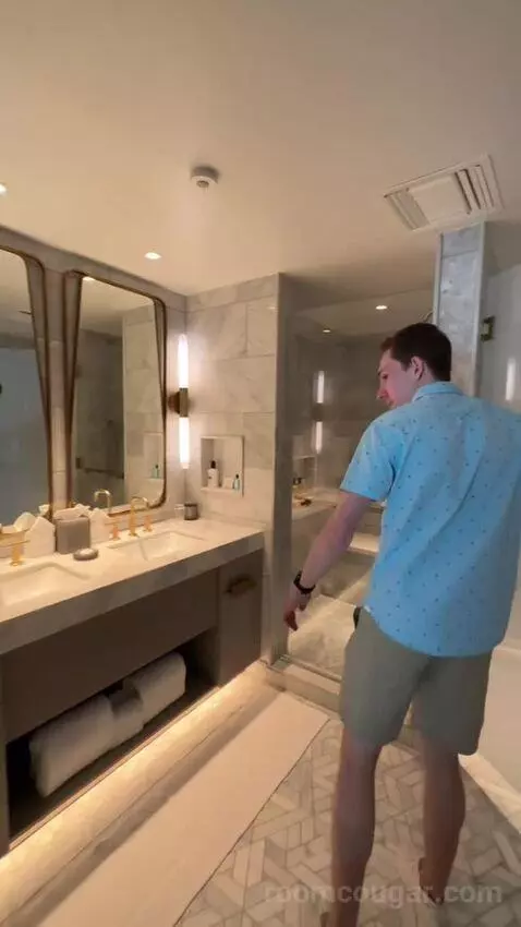 Two-Bedroom Ocean View Suite (#1153) bathroom picture #3