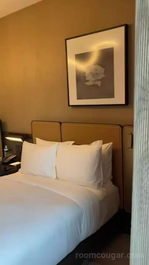 Empire State Double Room with Two Double Beds - High Floor (#3211) bed picture #10