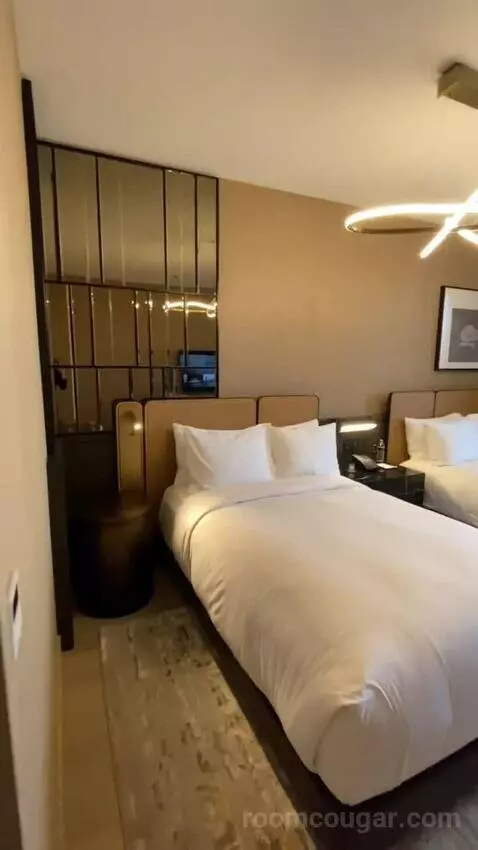 Empire State Double Room with Two Double Beds - High Floor (#3211) bed picture #1