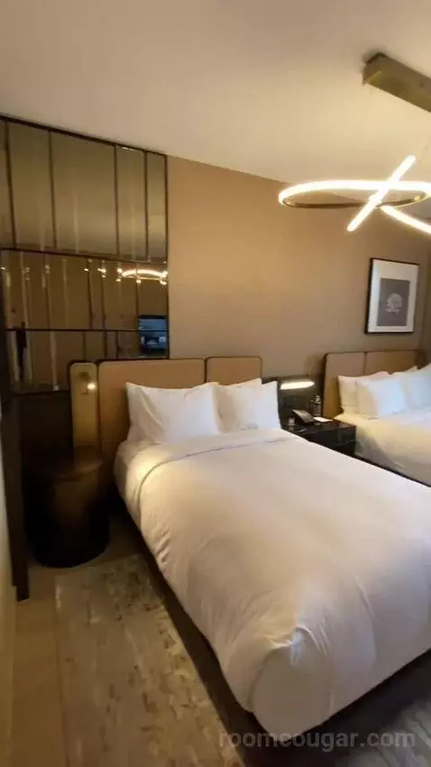 Empire State Double Room with Two Double Beds - High Floor (#3211) bed picture #3