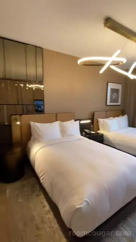 Empire State Double Room with Two Double Beds - High Floor (#3211) bed picture #4