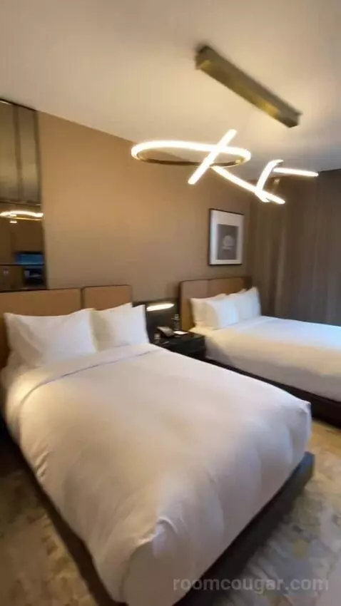 Empire State Double Room with Two Double Beds - High Floor (#3211) bed picture #6