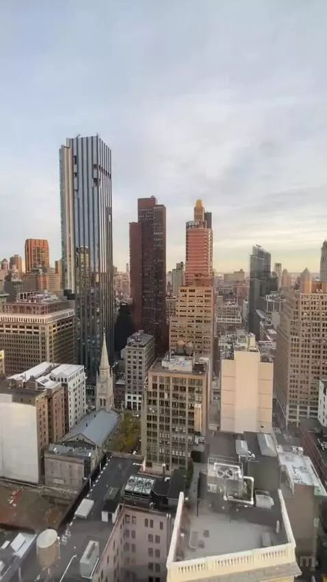 Empire State Double Room with Two Double Beds - High Floor (#3211) view picture #2